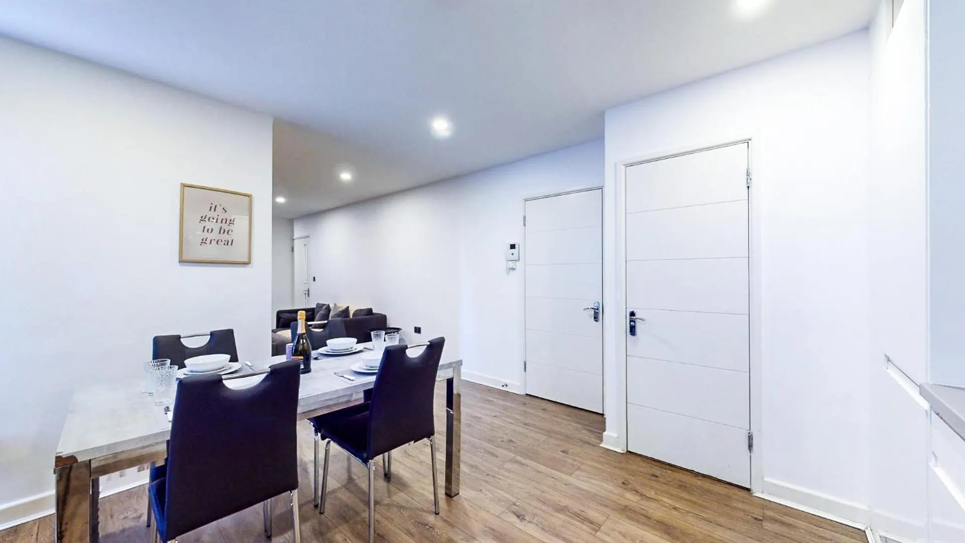 Spacious 8-Person House Near Excel Free Parking London United Kingdom